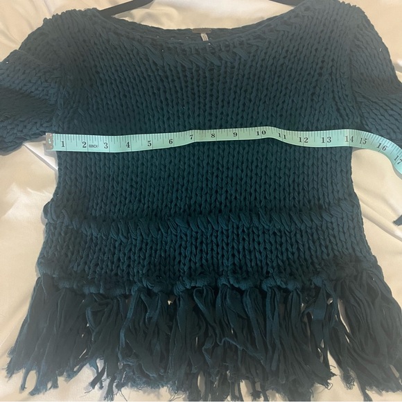 Free People Crochet Fringe Emerald Green Crop Sweater XS - Picture 3 of 15